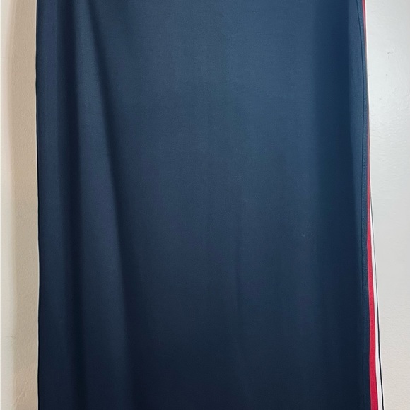 Women’s Tommy Hilfiger 3/4 Skirt Red White and Blue Size Medium - Picture 2 of 6